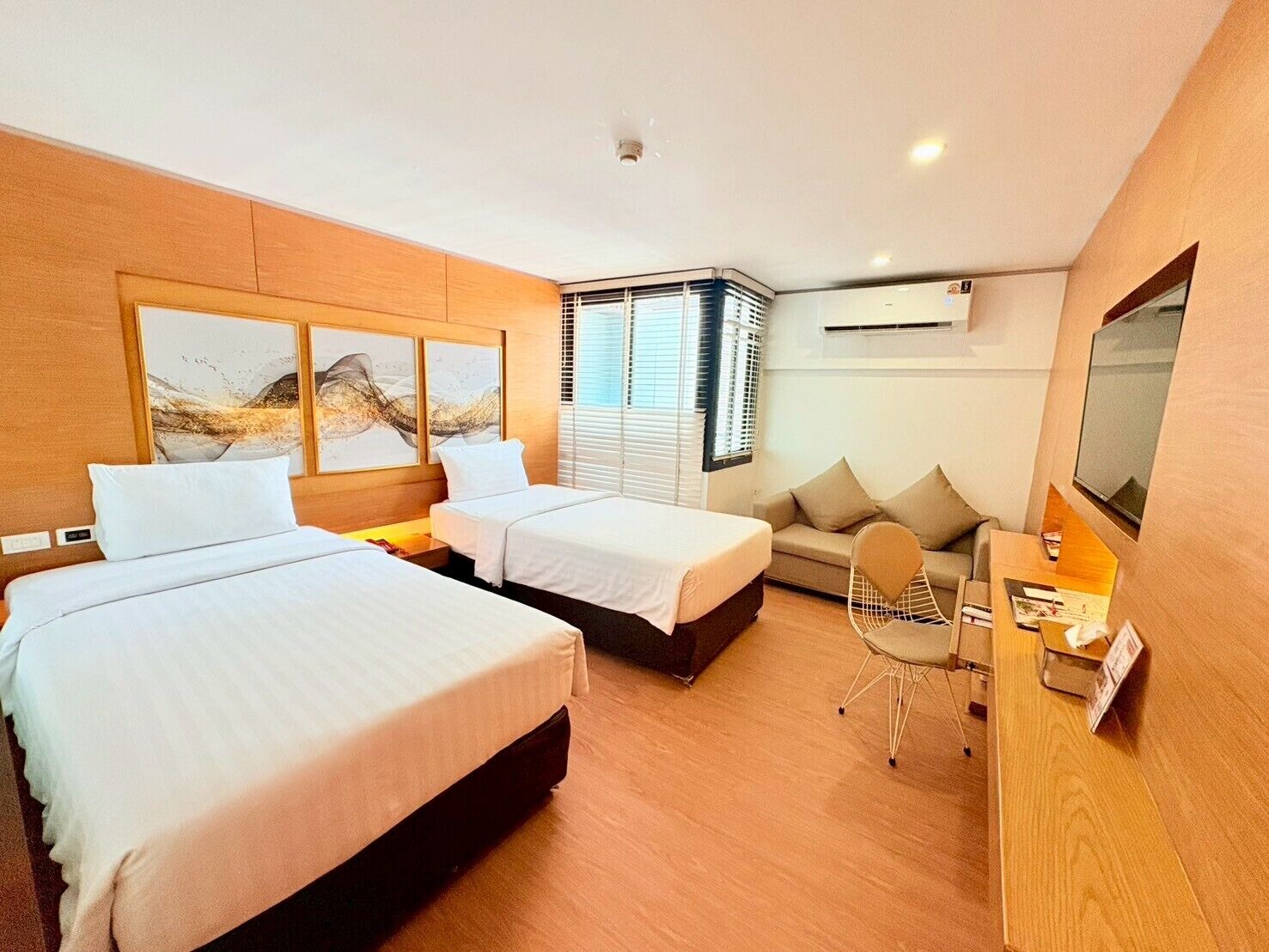 Minibar, in-room safe, blackout drapes, iron/ironing board (on request)
