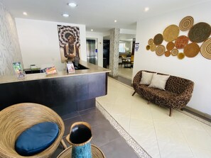 ロビー応接スペース