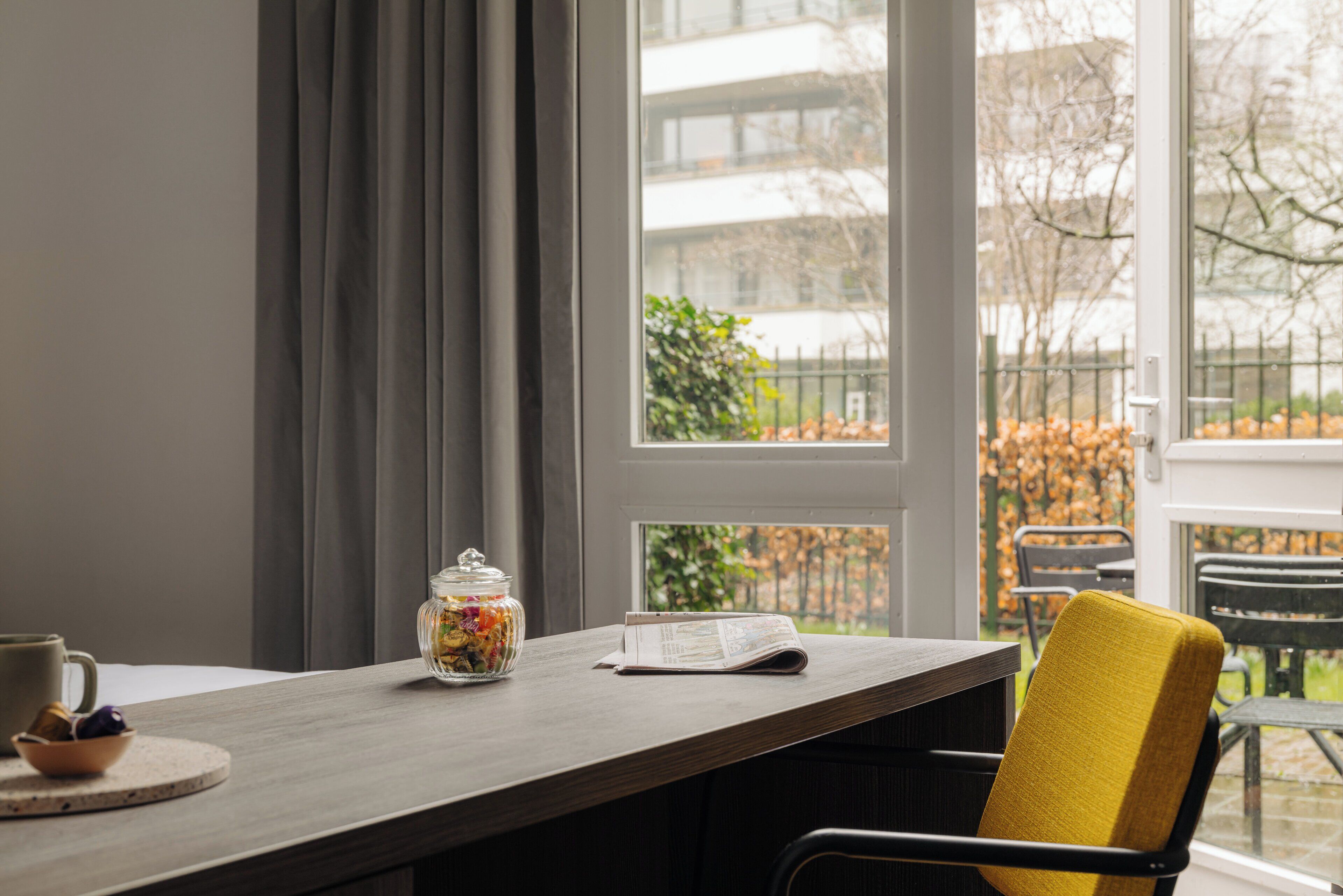 Deluxe Room, 1 King Bed | Premium bedding, minibar, in-room safe, desk