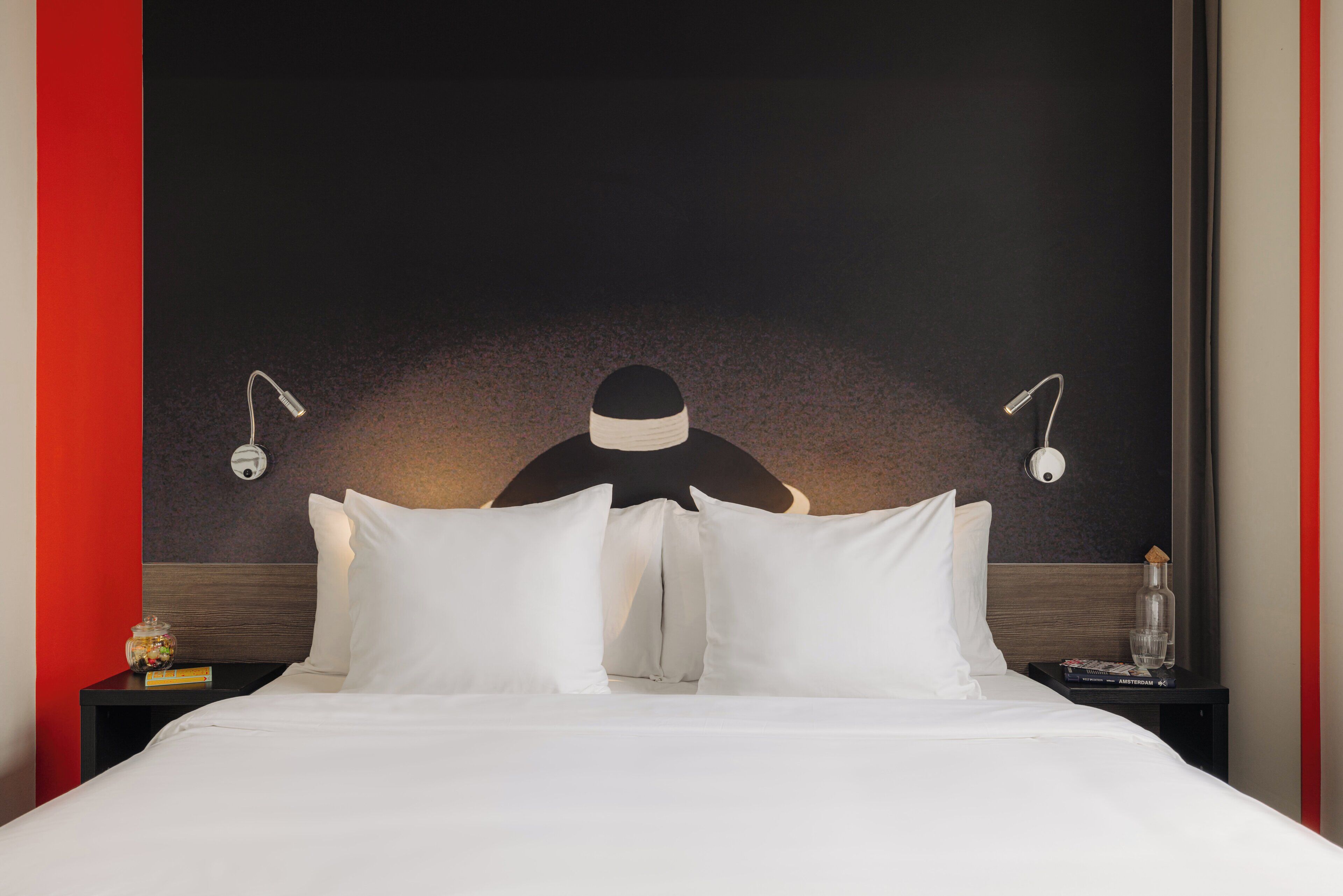 Ropa de cama de alta calidad y minibar 