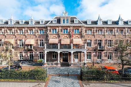 Lift. The Manor Amsterdam