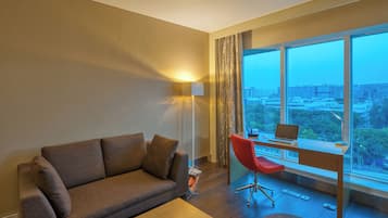 Executive Suite, 1 Double Bed | View from room