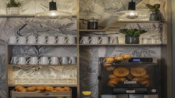 Desayuno buffet (EUR 15 por persona)