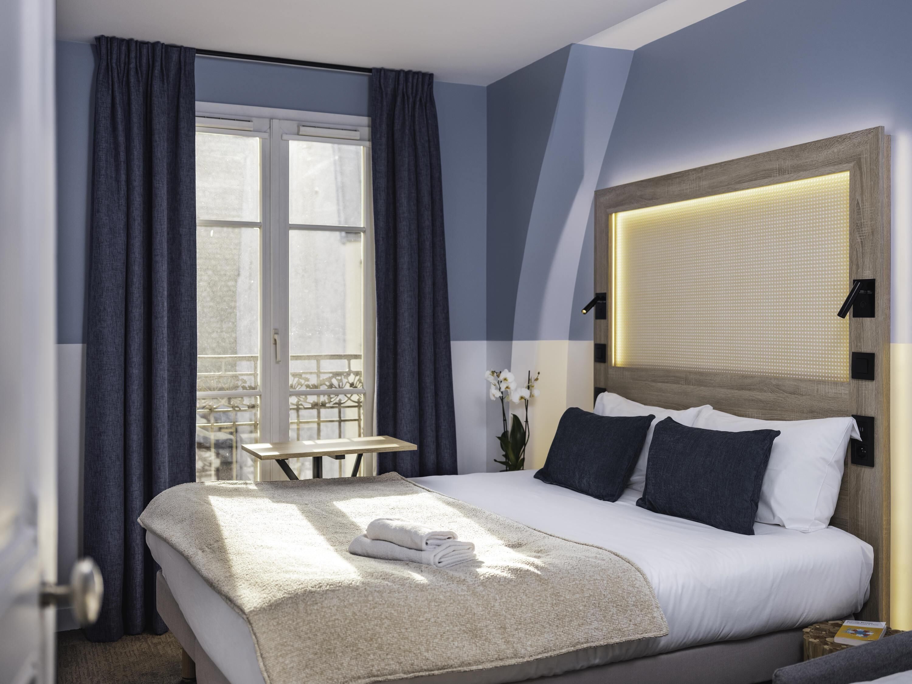 Literie de qualité supérieure, surmatelas, bureau, chambres insonorisées
