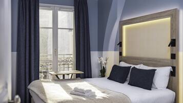 Literie de qualité supérieure, surmatelas, bureau, chambres insonorisées