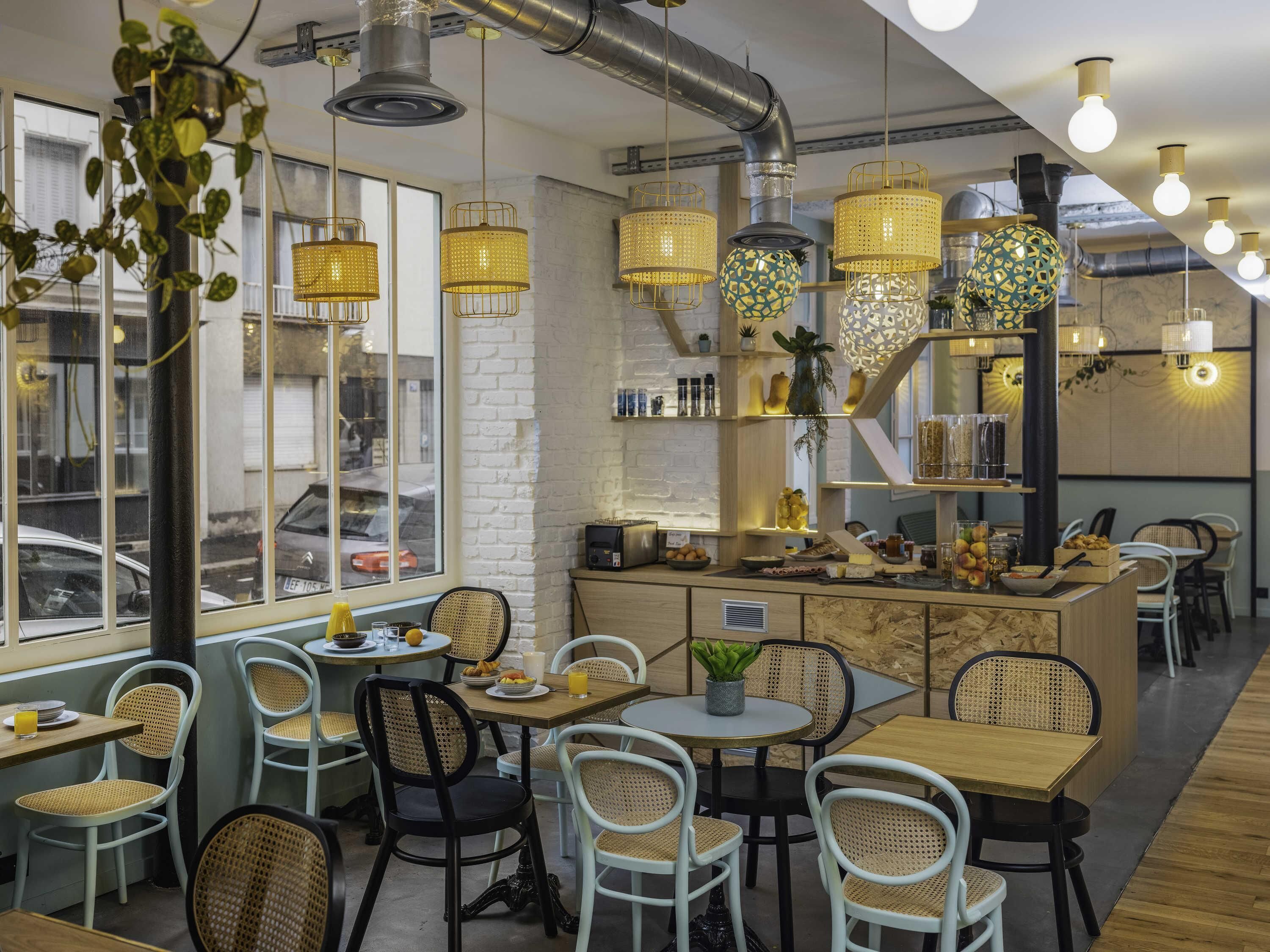 daily buffet breakfast (eur 15 per person)