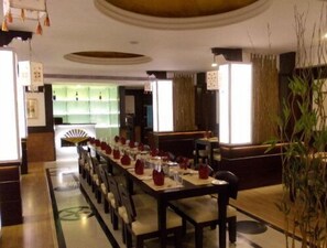 2 restaurants, international cuisine - Claresta (Hosur)
