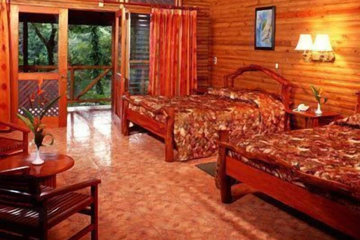 Deluxe bungalow | Premium bedding, Tempur-Pedic beds, in-room safe, individually furnished