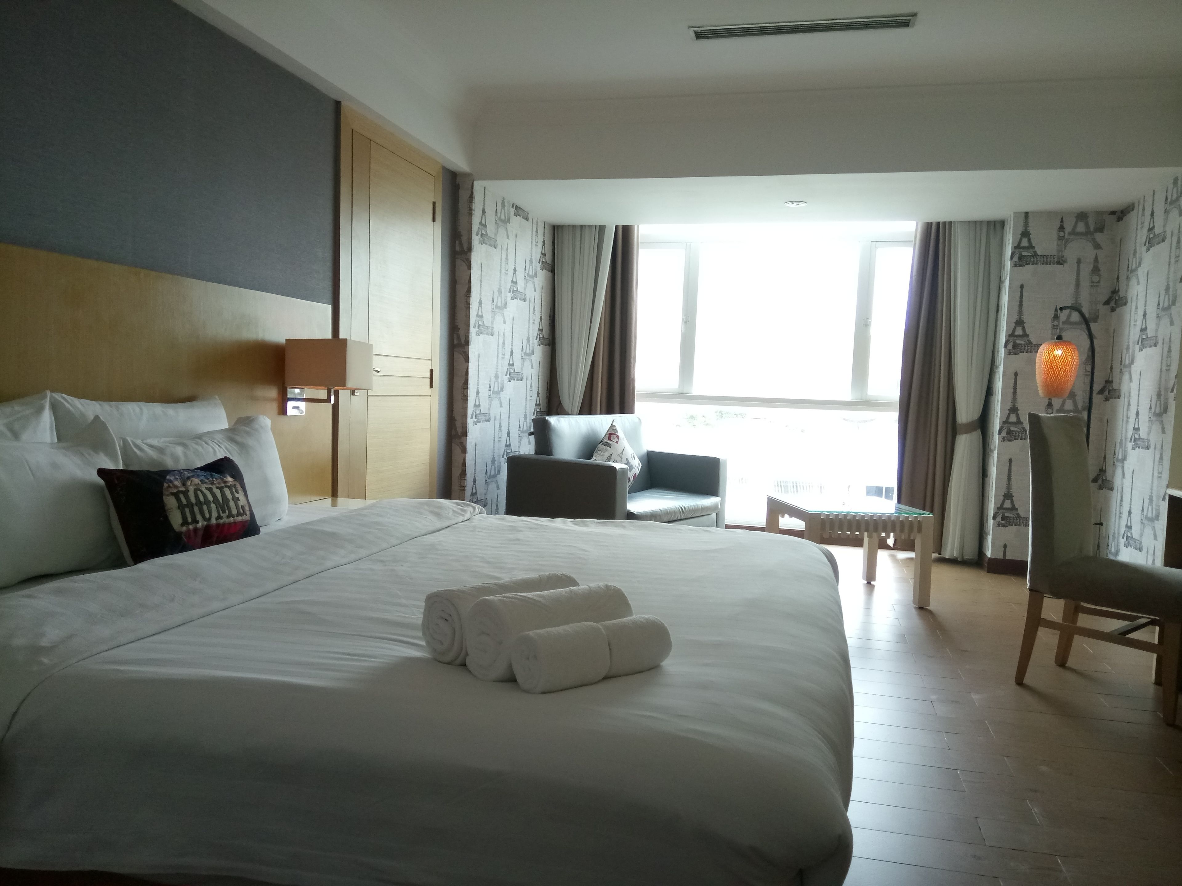 design double room, 1 king bed, balcony, tower | select comfort beds, minibar, in-room safe, desk