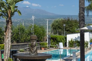 2 outdoor pools, pool umbrellas, pool loungers - Atlantis Palace Hotel (Mascali)