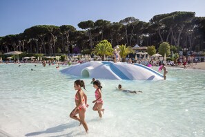 Piscina externa sazonal