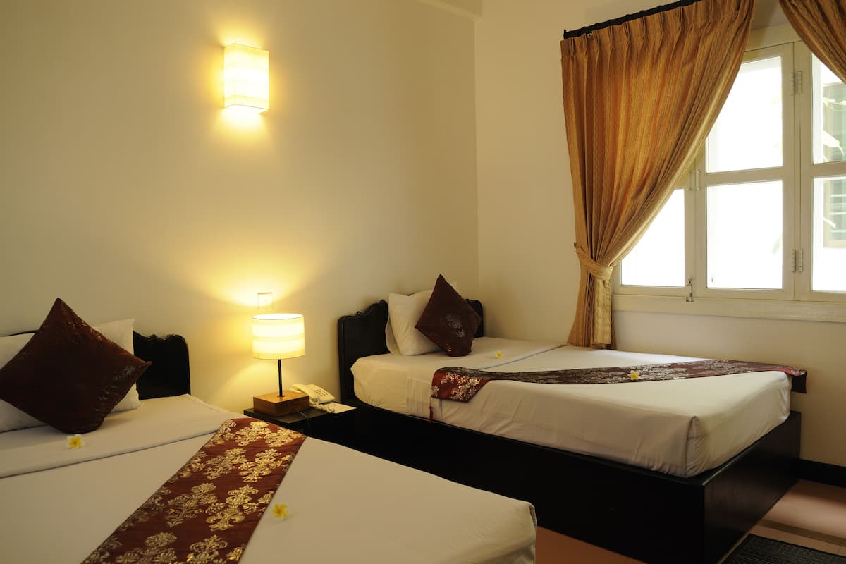 Superior Twin Room, 2 Twin Beds | Premium bedding, pillowtop beds, minibar, in-room safe