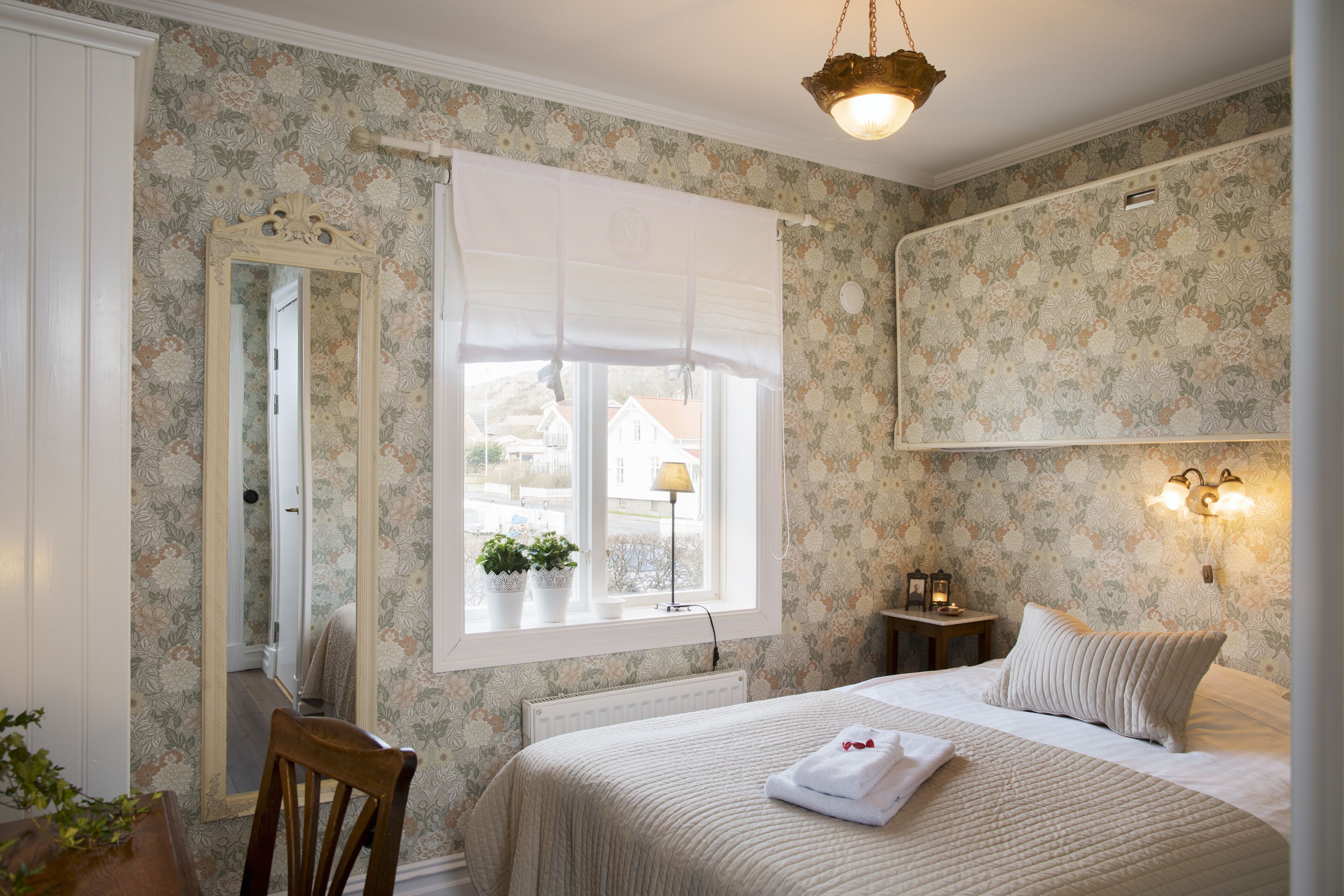 double room, double bed 140 cm | 1 bedroom, individually decorated, individually furnished