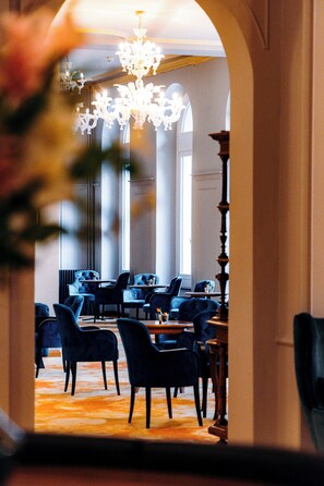 Lobby - Hotel Reine Victoria (St. Moritz)