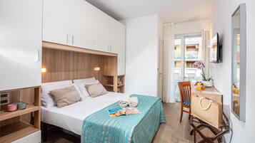 Een kluis op de kamer, een bureau, gratis wifi