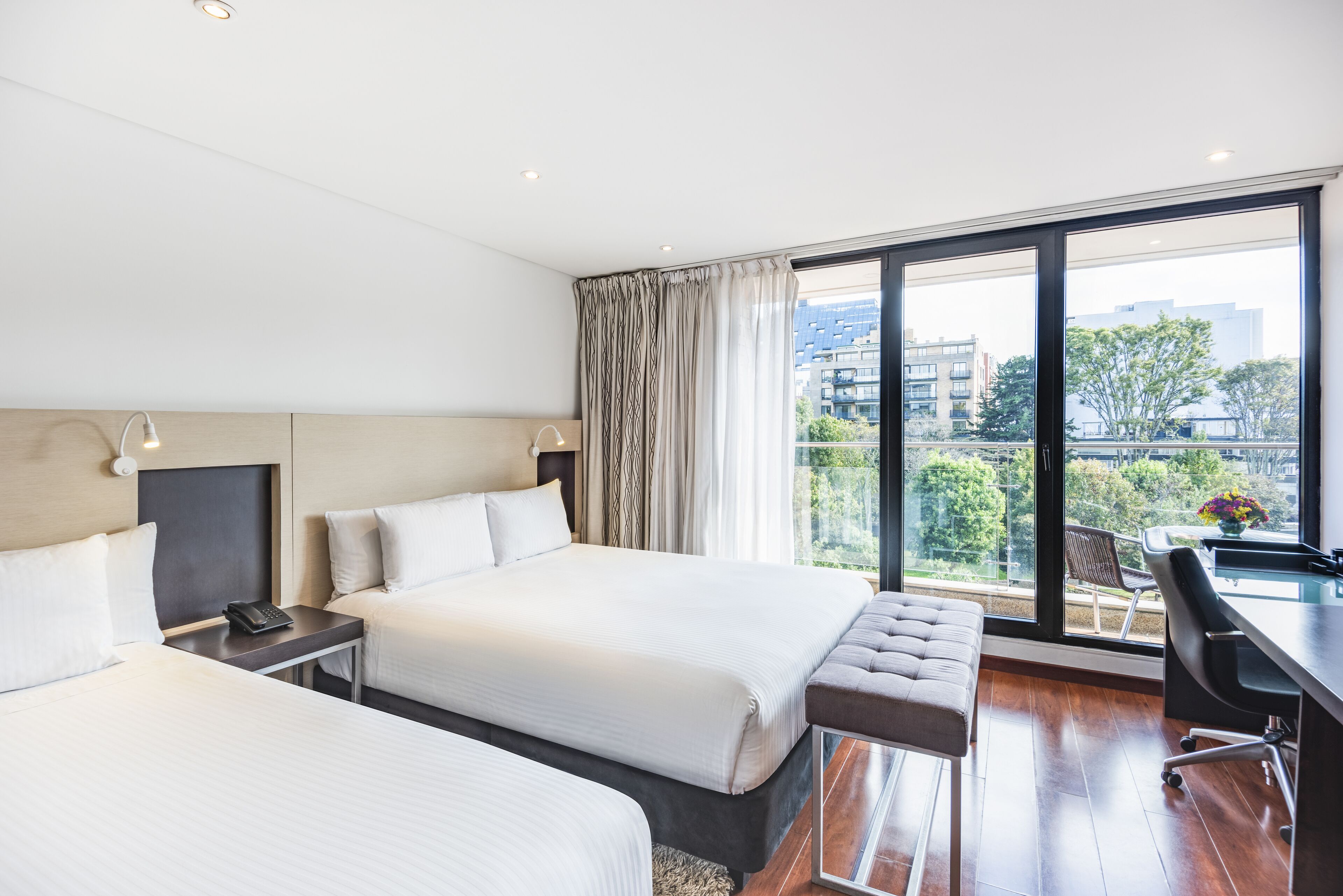 family suite | premium bedding, down duvets, pillow-top beds, minibar
