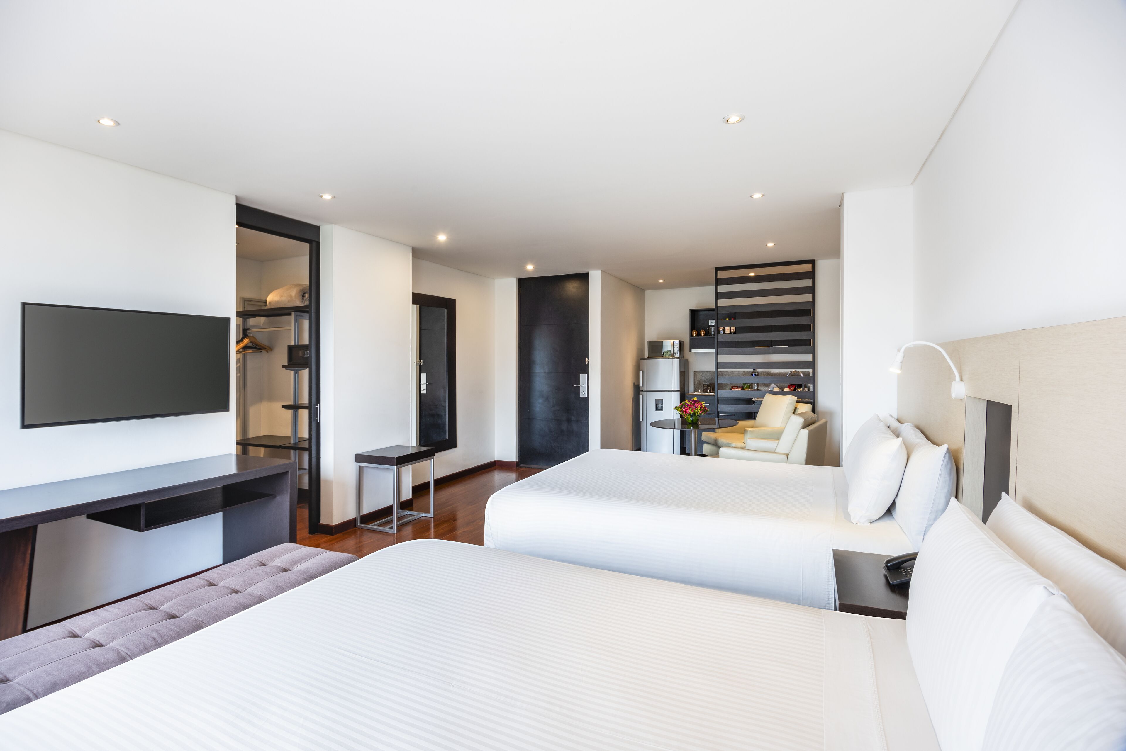 family suite | premium bedding, down duvets, pillow-top beds, minibar