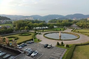 Self parking - Cihu Villa (Huangshi)