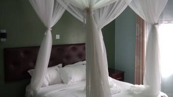 Superior Room | Desk, blackout curtains, free WiFi, bed sheets
