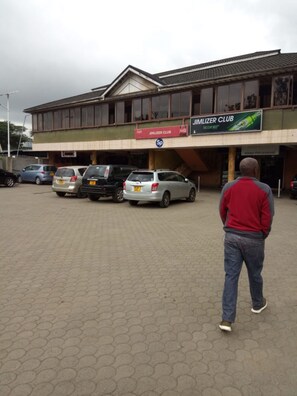 Front of property - Jimlizer Hotel (Nairobi)