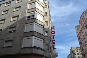 Porch - HHB Pontevedra Confort (Pontevedra)