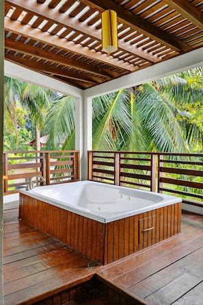 Luxury-Suite | Terrasse/Patio