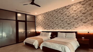 Doppelzimmer | Hochwertige Bettwaren, Zimmersafe, individuell dekoriert