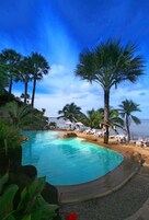 3 piscinas al aire libre