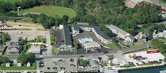 Ocean Street Inn on Hyannis Harbor