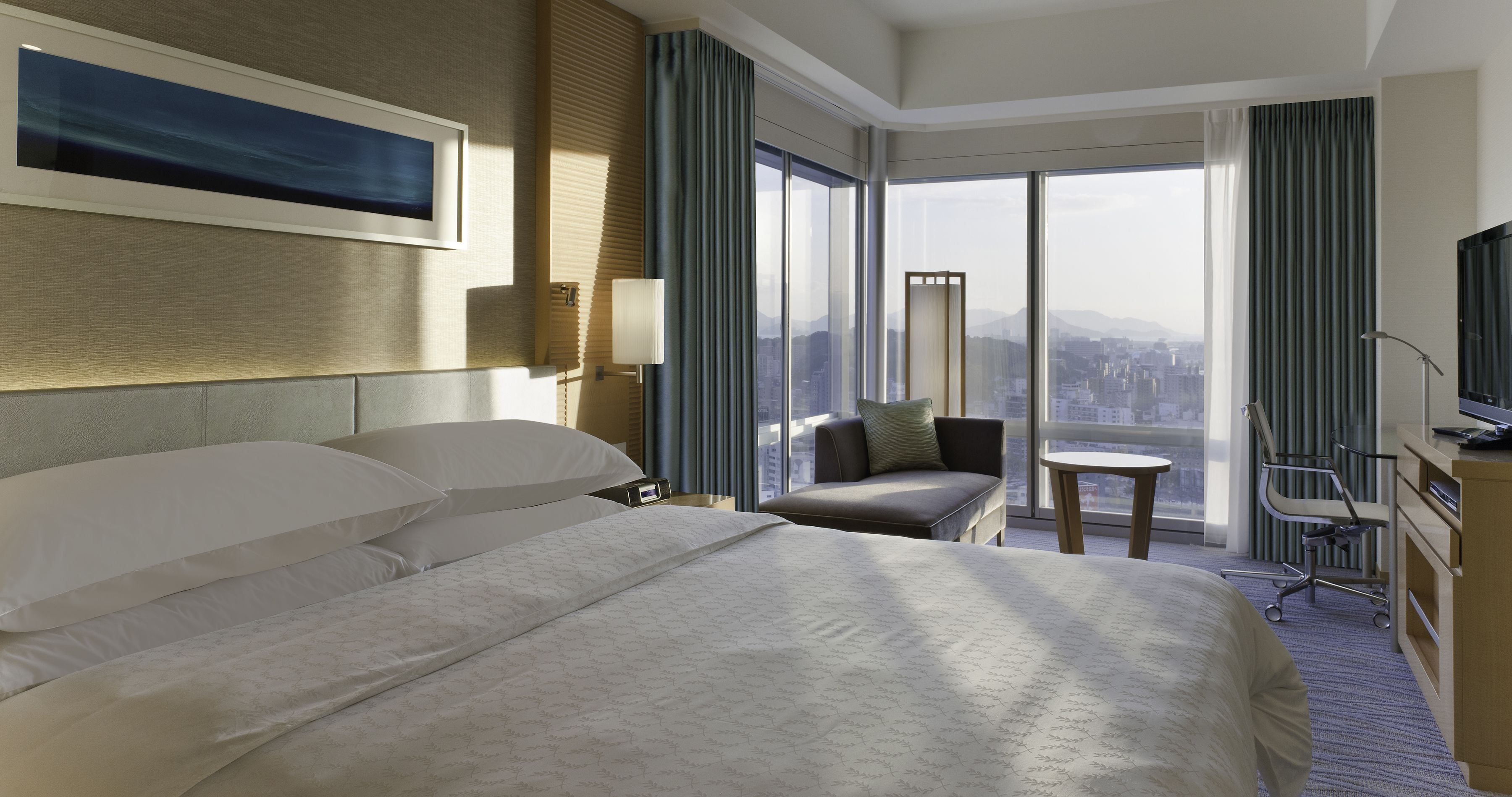 room, 1 king bed, corner | in-room safe, desk, laptop workspace, blackout curtains