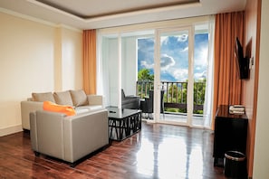 Condo, 2 Bedrooms | Living area | 32-inch LCD TV with satellite channels, TV, video-game console