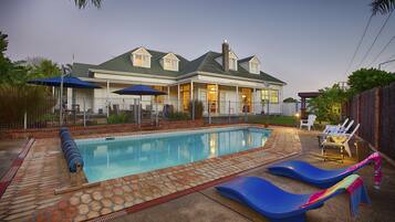 1 bedroom, pillow-top beds, free WiFi, bed sheets
