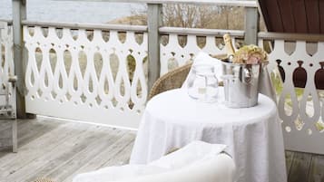 Dobbeltrom, terrasse, sjøutsikt | Terrasse/patio