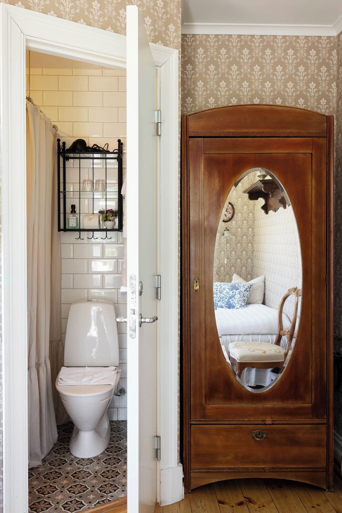 twin room (small) | bathroom | shower, free toiletries, hair dryer, towels