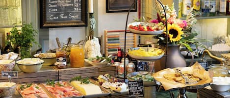 Petit déjeuner buffet compris tous les jours