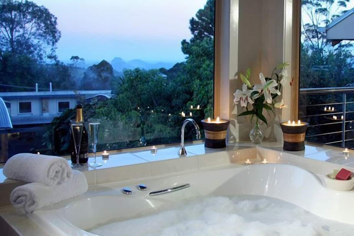 penthouse, 2 bedrooms, mountain view | bathroom | shower, rainfall showerhead, free toiletries, hair dryer