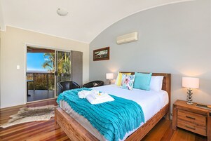 Casa de campo, 1 cama Queen, vista para a montanha | Quartos à prova de som, ferros/tábuas de passar roupa, Wi-Fi de cortesia