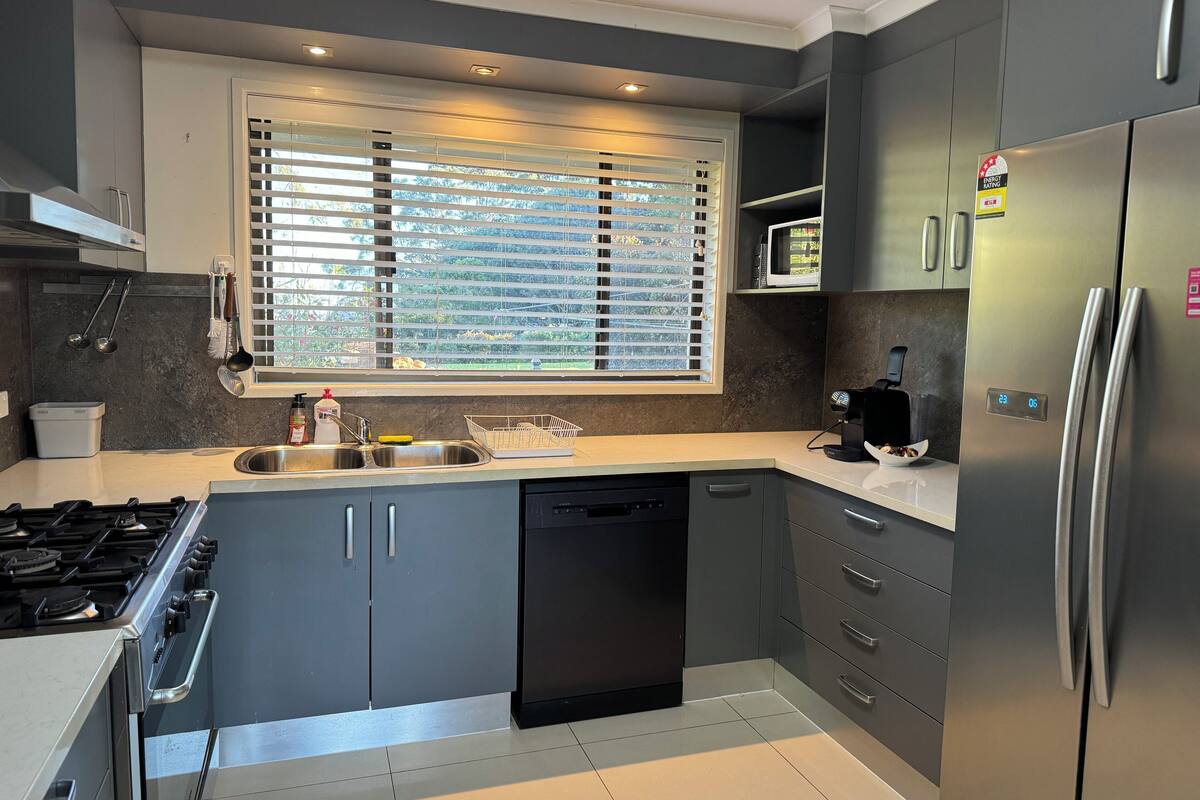 house, mountain view, ground floor | private kitchen | fridge, microwave, oven, stovetop