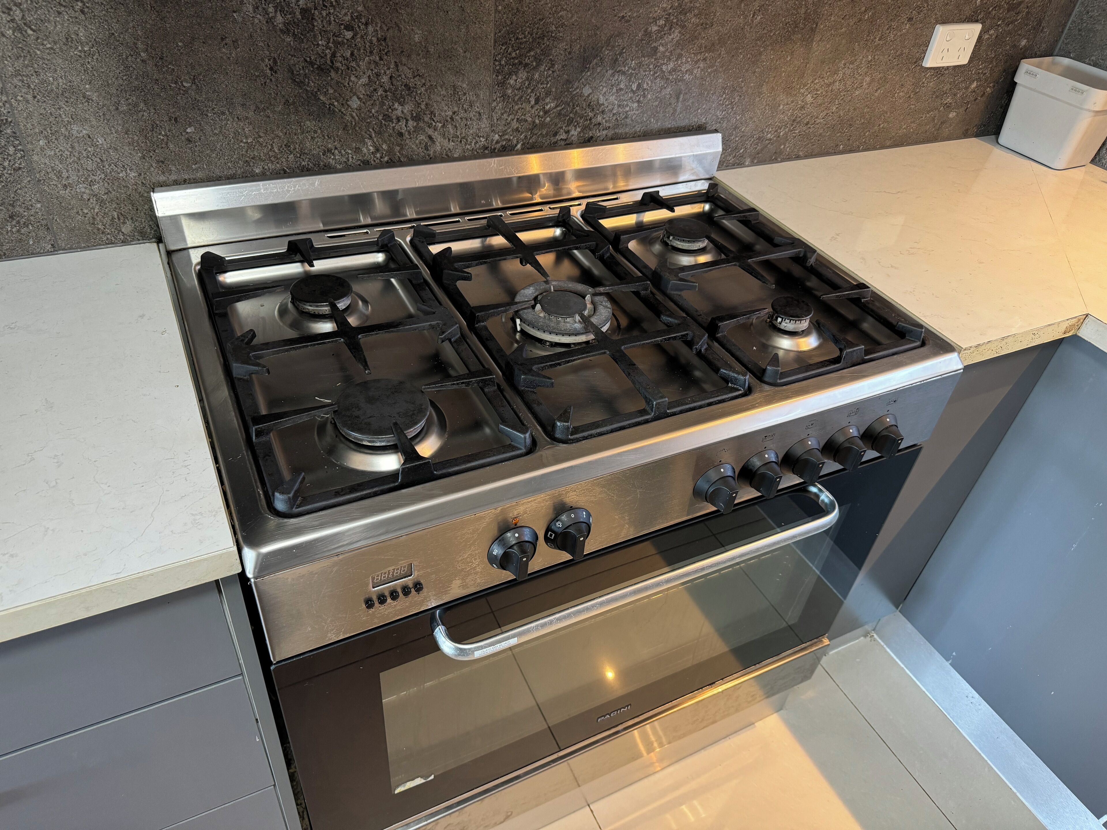 house, mountain view, ground floor | private kitchen | fridge, microwave, oven, stovetop