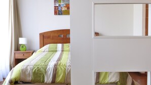 Dreibettzimmer | Hochwertige Bettwaren, Daunenbettdecken, Minibar, Verdunkelungsvorhänge