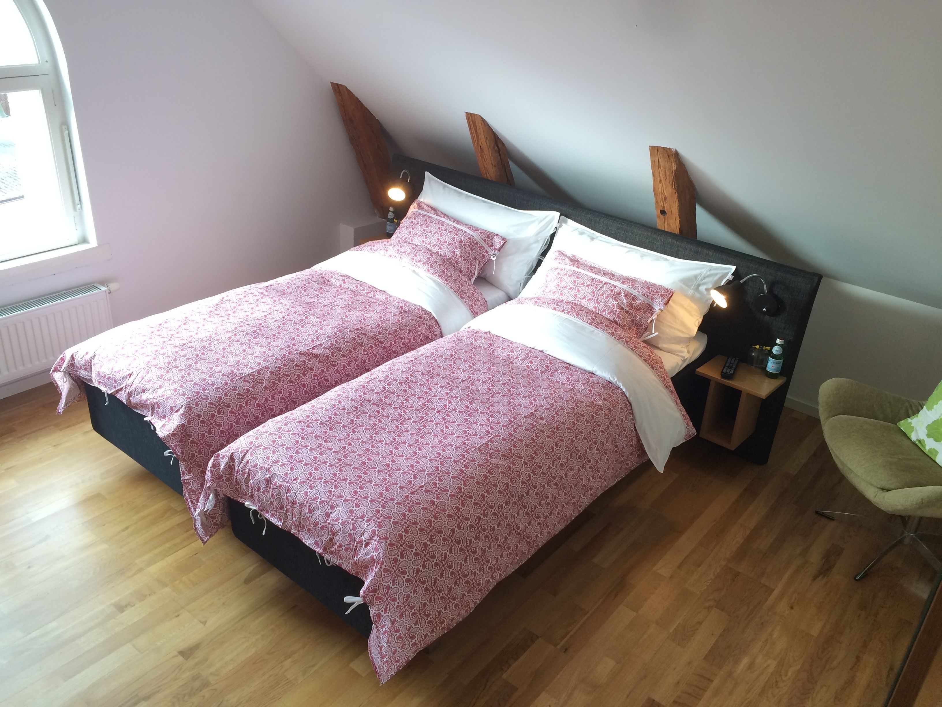 Egyptian cotton sheets, premium bedding, down comforters, pillowtop beds