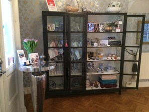 Check-in-/Check-out-Schalter