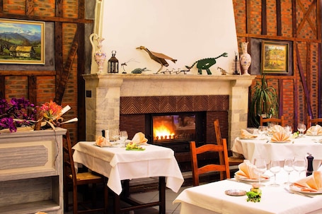 Breakfast, lunch, dinner served; French cuisine
