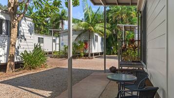 Superior 1 Bedroom Cabin | Terrace/patio