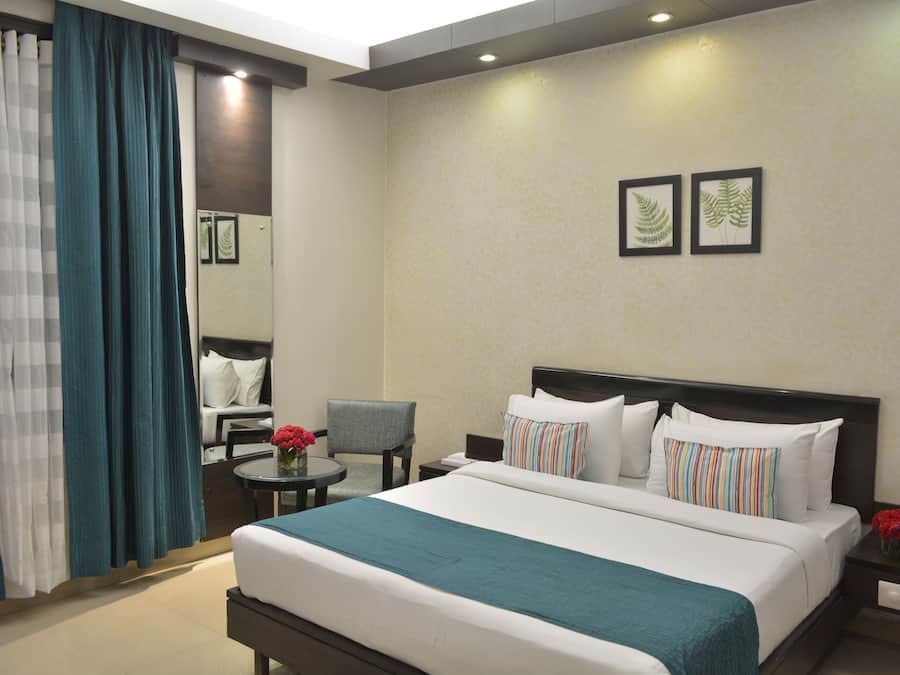 Quarto standard, 1 cama de casal | Roupas de cama premium, cofres nos quartos, individualmente decorados