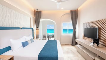Beachfront Room with Plunge Pool | Free minibar, in-room safe, desk, iron/ironing board
