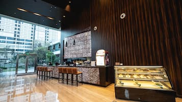 酒吧(店内)