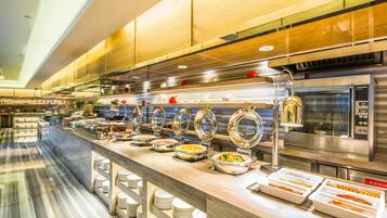 Daily buffet breakfast for a fee