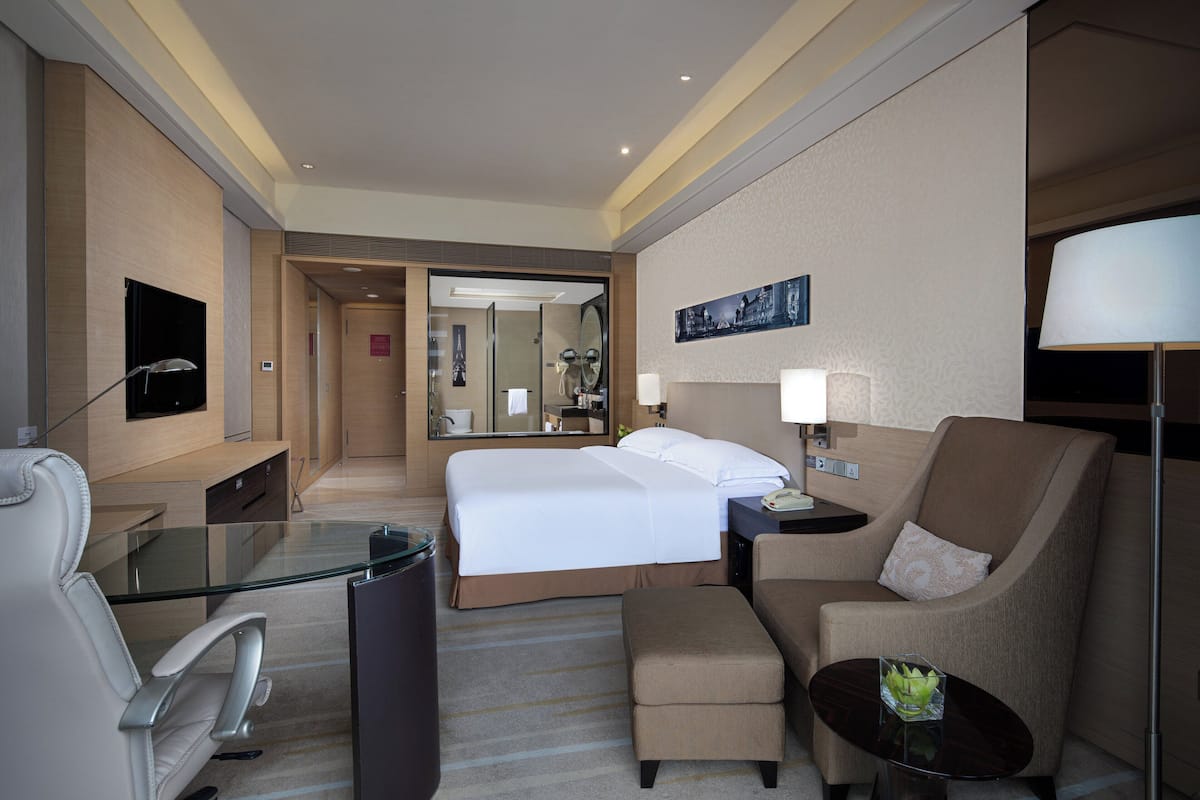 1 bedroom, premium bedding, down duvets, memory-foam beds