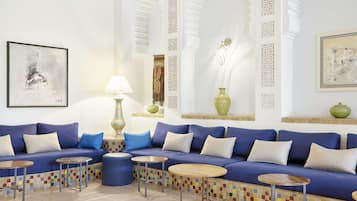 3 bars, lounge dans le hall, bar sur le toit